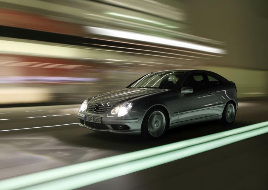  Mercedes-Benz C-Class Sportcoupe 2002 года  (фото 5 из 44)